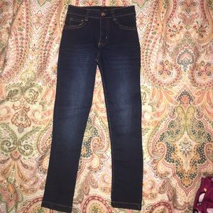 NWOT KENSIE GIRL JEANS